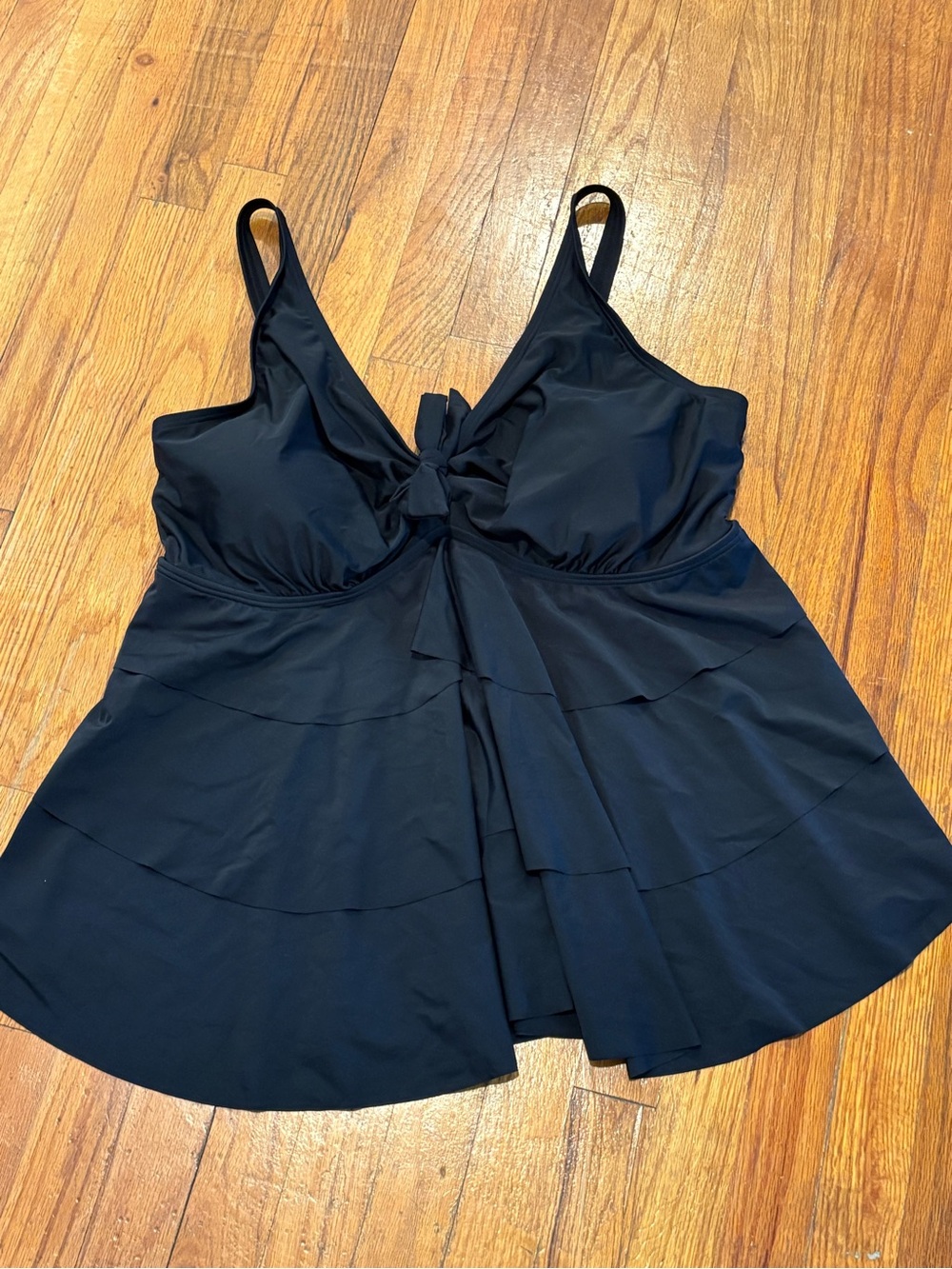 BloomChic Black Ruffled Tankini Top with Front Knot 22-24 C Cup